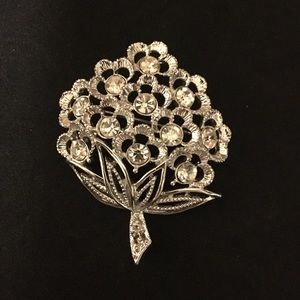 Vintage Sparklelites Sarah Coventry Brooch 1970’s